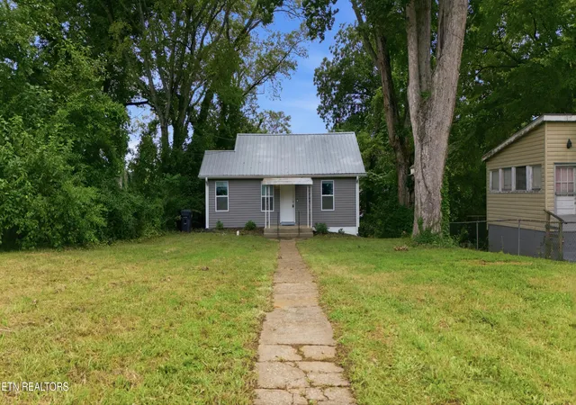 Photo 1 of Single family home for sale at 314 Oakland St, Knoxville, TN 37914 | MLS# 1353156 | Listing updated on 2026-08-26