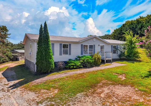Photo 1 of Single family home for sale at 1414 Stony Point Road, Knoxville, TN 37914 | MLS# 1353139 | Listing updated on 2026-09-17