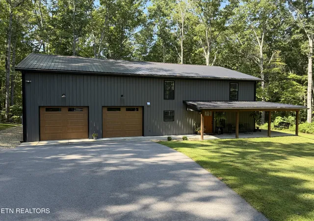 Photo 1 of Single family home for sale at 236 Hillsway, Crossville, TN 38555 | MLS# 1353192 | Listing updated on 2026-08-26