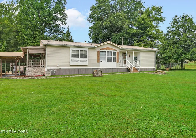 Photo 1 of Single family home for sale at 592 Heidel Rd, Wartburg, TN 37887 | MLS# 1353152 | Listing updated on 2026-09-10