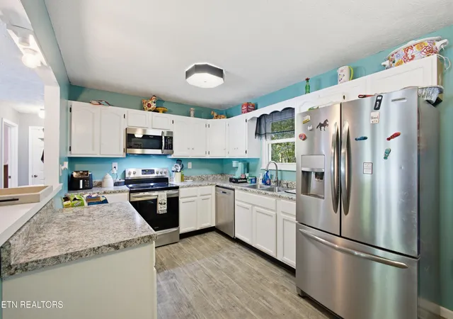 Photo 3 of Single family home for sale at 713 Petit Ln, Wartburg, TN 37887 | MLS# 1353172 | Listing updated on 2026-10-06