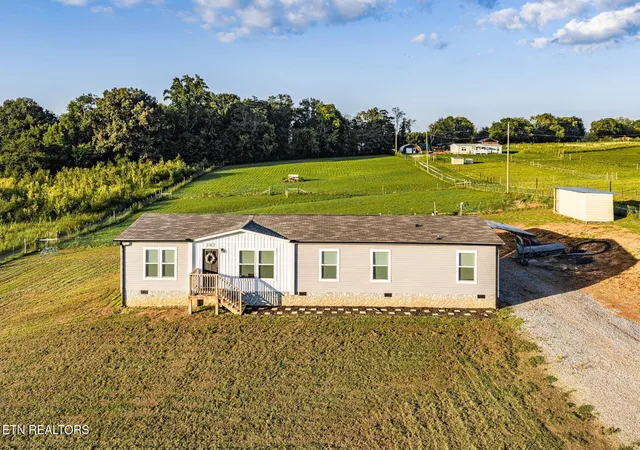 Photo 3 of Single family home for sale at 583 Randolph Fridley Rd, Sweetwater, TN 37874 | MLS# 1353227 | Listing updated on 2026-09-09