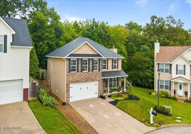 Photo 2 of Single family home for sale at 6101 Starflower Ln, Powell, TN 37849 | MLS# 1353245 | Listing updated on 2026-09-14