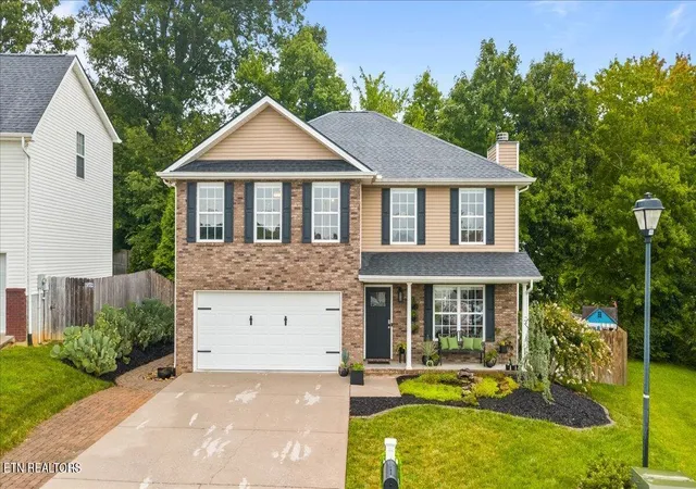 Photo 3 of Single family home for sale at 6101 Starflower Ln, Powell, TN 37849 | MLS# 1353245 | Listing updated on 2026-09-14