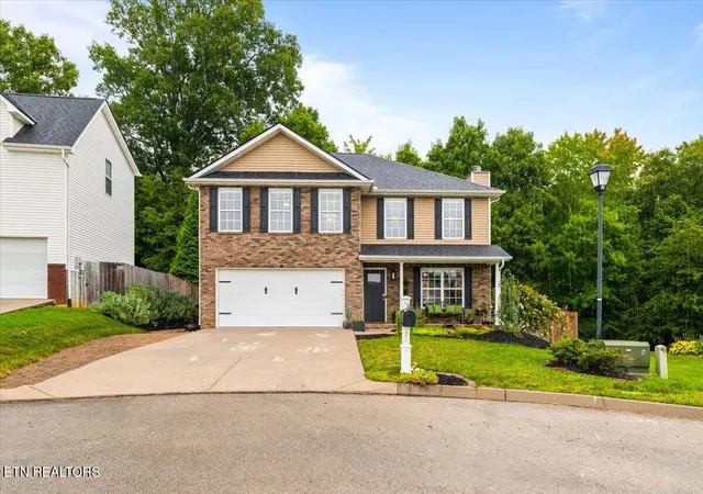 Photo 3 of Single family home for sale at 6101 Starflower Ln, Powell, TN 37849 | MLS# 1353245 | Listing updated on 2026-09-14