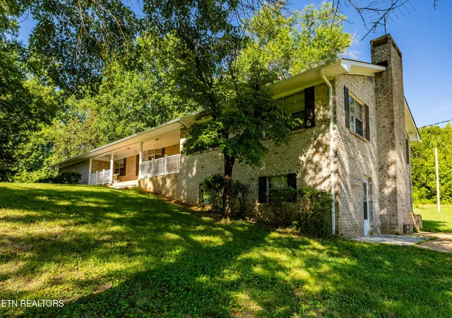 Photo 3 of Single family home for sale at 1659 Chestuee Rd, Cleveland, TN 37323 | MLS# 1353340 | Listing updated on 2026-08-28