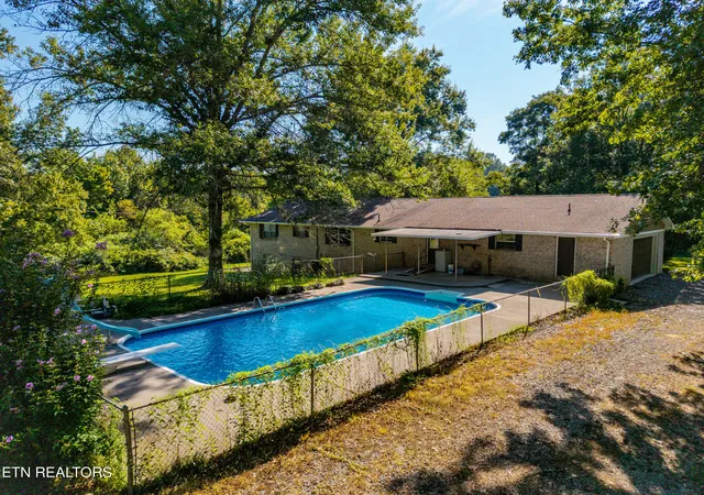 Photo 3 of Single family home for sale at 1659 Chestuee Rd, Cleveland, TN 37323 | MLS# 1353340 | Listing updated on 2026-10-29