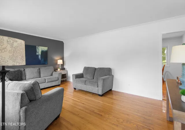 Photo 4 of Single family home for sale at 6604 Duke Rd, Knoxville, TN 37918 | MLS# 1353643 | Listing updated on 2026-09-01