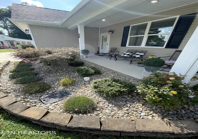 Photo 3 of Single family home for sale at 308 Englewood Rd, Madisonville, TN 37354 | MLS# 1353200 | Listing updated on 2026-08-26