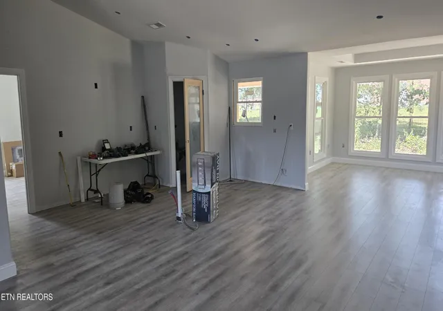 Photo 3 of Single family home for sale at 234 Hinch Mountain View Rd, Crossville, TN 38555 | MLS# 1353833 | Listing updated on 2026-09-04