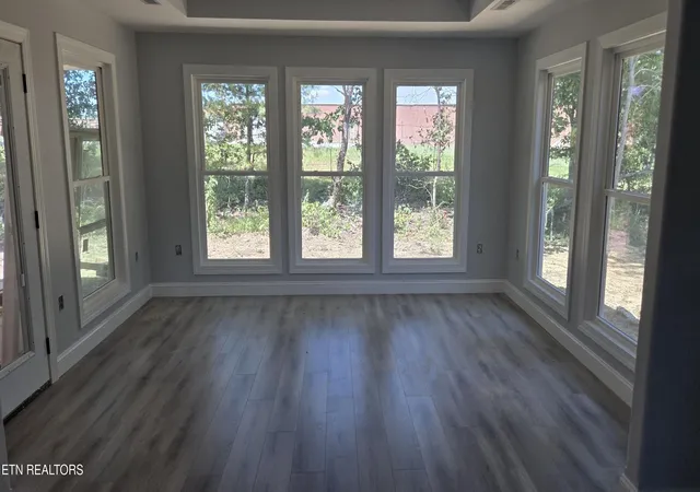 Photo 4 of Single family home for sale at 234 Hinch Mountain View Rd, Crossville, TN 38555 | MLS# 1353833 | Listing updated on 2026-09-04