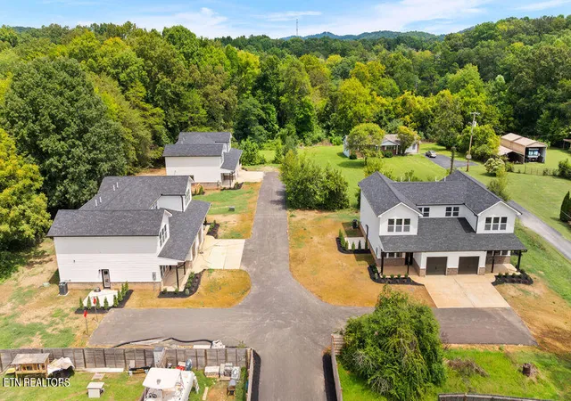 Photo 2 of Multi family home for sale at 2634 White Plains Way, Knoxville, TN 37920 | MLS# 1353822 | Listing updated on 2026-09-16