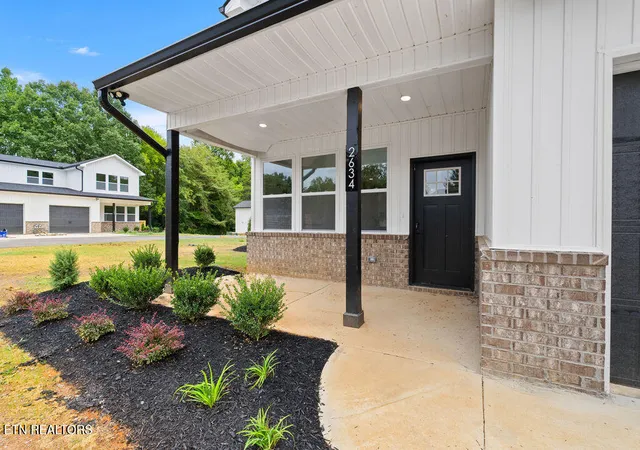 Photo 3 of Multi family home for sale at 2634 White Plains Way, Knoxville, TN 37920 | MLS# 1353822 | Listing updated on 2026-09-16