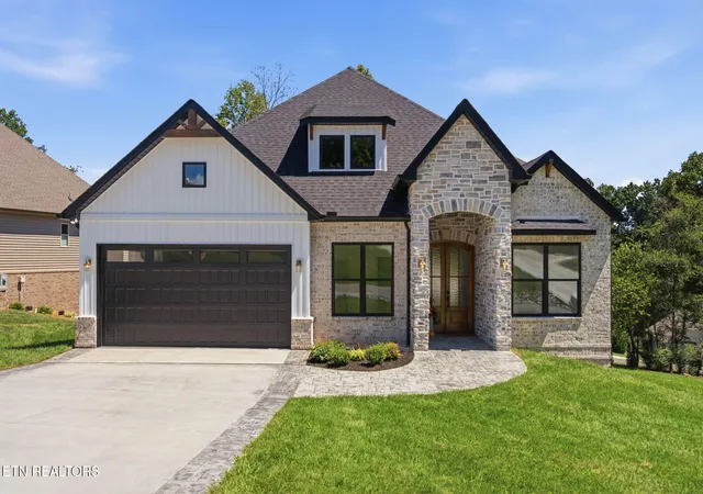 Photo 1 of Single family home for sale at 201 Nuhya Trce, Loudon, TN 37774 | MLS# 1353248 | Listing updated on 2026-10-05