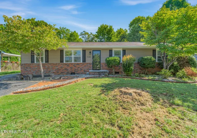 Photo 3 of Single family home for sale at 7120 Hurst Ln, Knoxville, TN 37918 | MLS# 1353326 | Listing updated on 2026-09-14