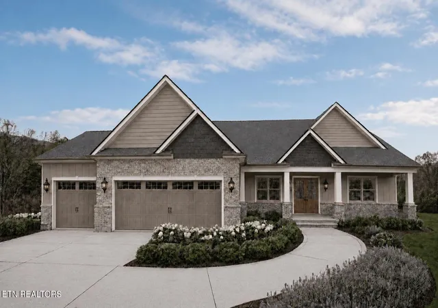 Photo 2 of Sale Pending at 121 Cozy Manor Wy, Clinton, TN 37716 | MLS# 1353361 | Listing updated on 2026-08-27