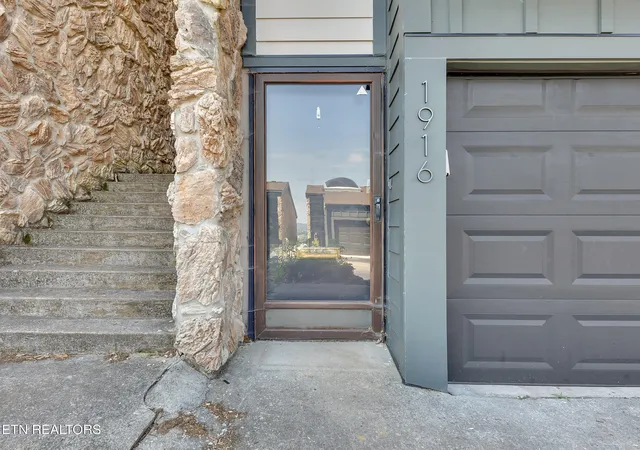 Photo 3 of Condo for sale at 1916 Cherokee Bluff Dr, Knoxville, TN 37920 | MLS# 1353284 | Listing updated on 2026-09-06