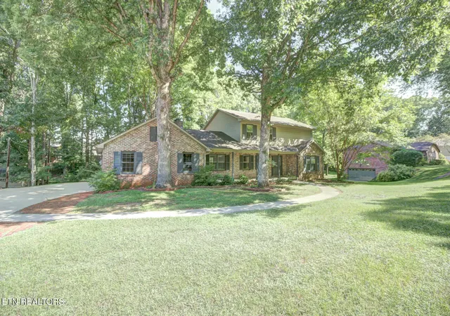 Photo 2 of Single family home for sale at 7917 Camberley Dr, Powell, TN 37849 | MLS# 1353650 | Listing updated on 2026-08-29