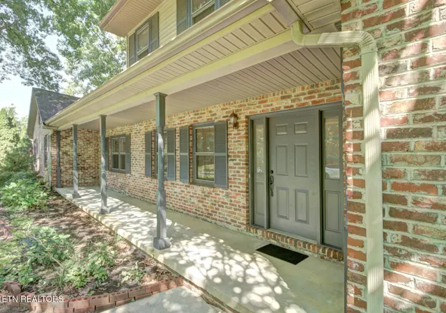 Photo 3 of Single family home for sale at 7917 Camberley Dr, Powell, TN 37849 | MLS# 1353650 | Listing updated on 2026-08-29
