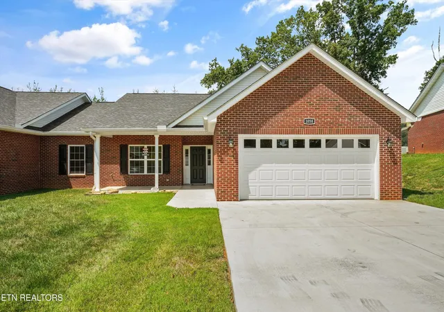 Photo 1 of Sale Pending at 1058 Patriots Lndg, Dandridge, TN 37725 | MLS# 1353347 | Listing updated on 2026-09-17