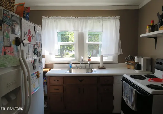 Photo 3 of Single family home for sale at 202 W 4th Street, Livingston, TN 38570 | MLS# 1353758 | Listing updated on 2026-10-05