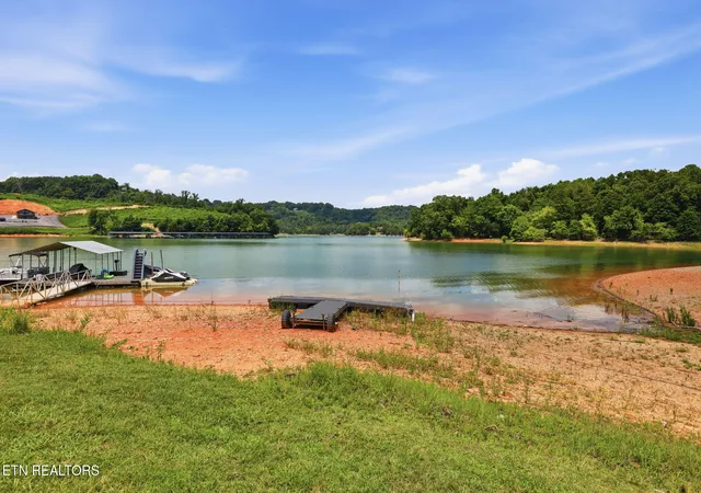 Photo 3 of Single family home for sale at 2107 Iroquois Dr, Jefferson City, TN 37760 | MLS# 1353369 | Listing updated on 2026-09-19