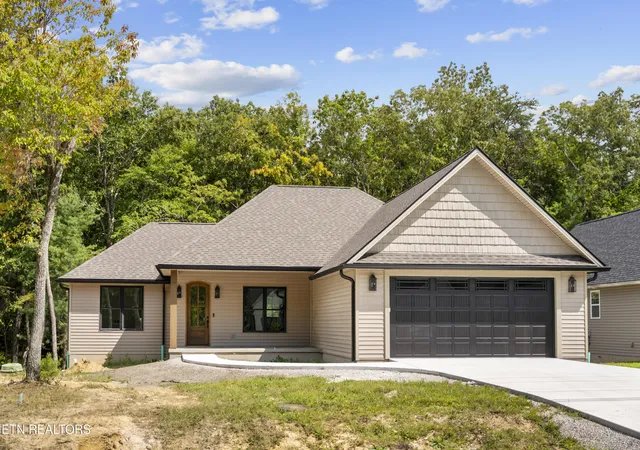 Photo 33 of Single family home for sale at 151 Hawes Cir, Fairfield Glade, TN 38558 | MLS# 1353385 | Listing updated on 2026-09-04