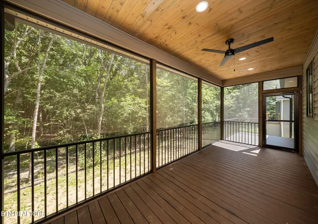 Photo 3 of Single family home for sale at 151 Hawes Cir, Fairfield Glade, TN 38558 | MLS# 1353385 | Listing updated on 2026-09-04