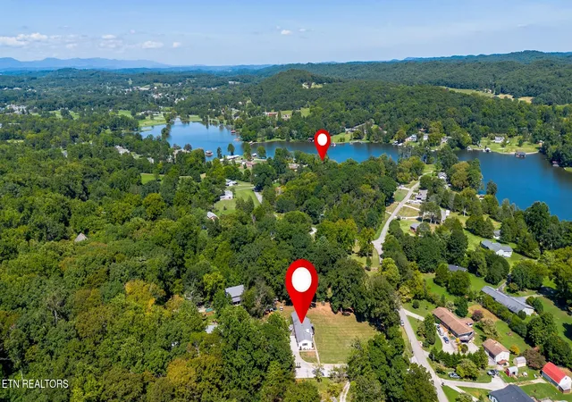 Photo 3 of Sale Pending at 112 Mainsail Rd, Kingston, TN 37763 | MLS# 1353561 | Listing updated on 2026-09-21