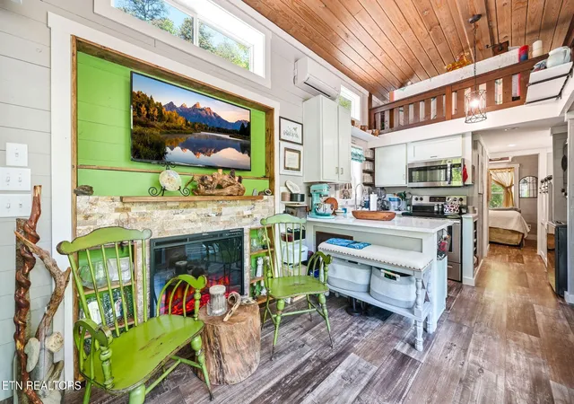 Photo 2 of Sale Pending at 1429 Alpine Dr, Sevierville, TN 37876 | MLS# 1353378 | Listing updated on 2026-09-02