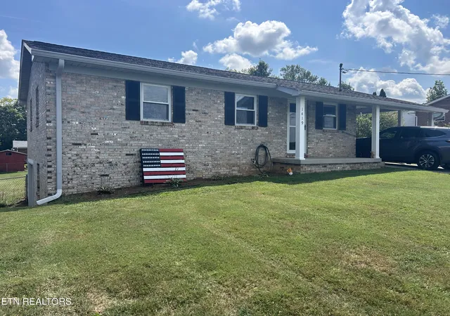 Photo 2 of Sale Pending at 1419 Magnolia Ave, New Market, TN 37820 | MLS# 1353395 | Listing updated on 2026-09-04