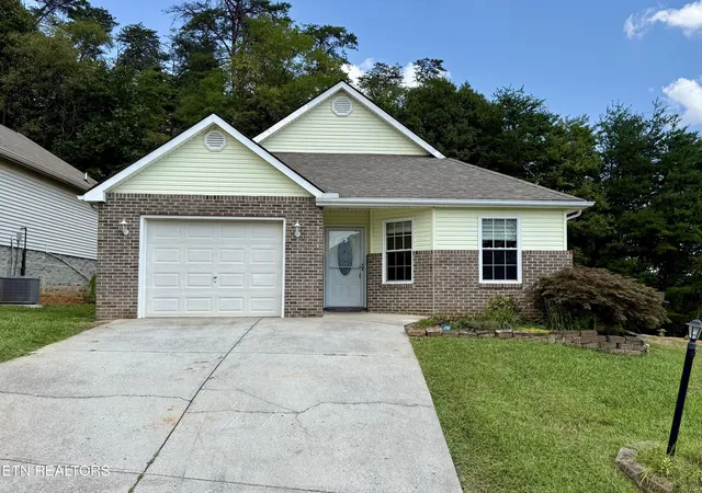 Photo 1 of Single family home for sale at 7408 Burnheim Wy, Knoxville, TN 37920 | MLS# 1353649 | Listing updated on 2026-09-11