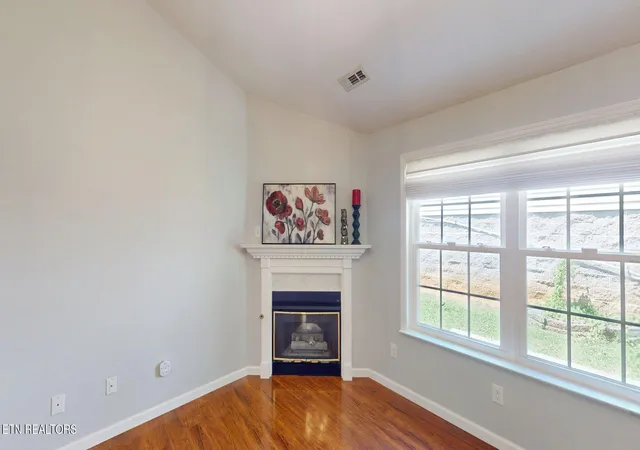 Photo 4 of Single family home for sale at 7408 Burnheim Wy, Knoxville, TN 37920 | MLS# 1353649 | Listing updated on 2026-09-11