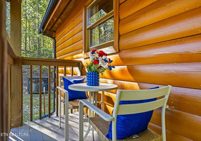 Photo 4 of Sale Pending at 3201 Bear Country Wy, Sevierville, TN 37876 | MLS# 1353547 | Listing updated on 2026-10-23