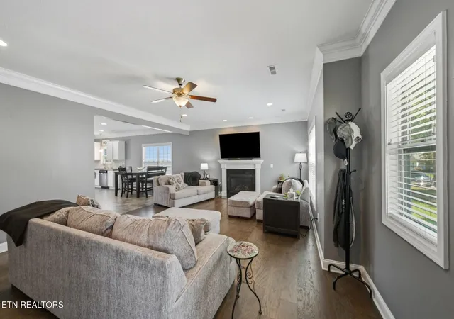 Photo 3 of Single family home for sale at 118 Fallberry St, Oak Ridge, TN 37830 | MLS# 1353501 | Listing updated on 2026-08-30