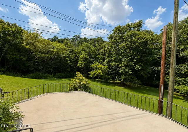 Photo 2 of Multi family home for sale at 719 Nw Murray Dr Rd, Knoxville, TN 37912 | MLS# 1353403 | Listing updated on 2026-08-27