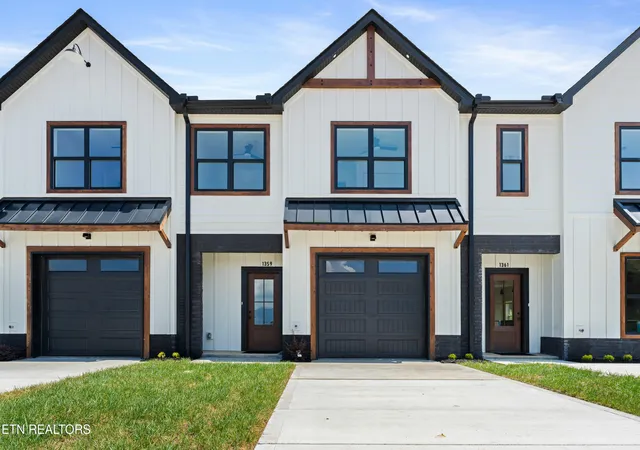 Photo 1 of Single family home for sale at 1359 Grace Ridge Dr, Sevierville, TN 37862 | MLS# 1353797 | Listing updated on 2026-08-31