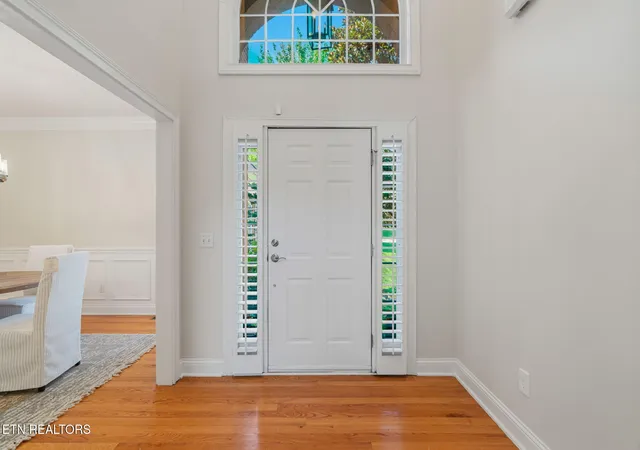 Photo 3 of Single family home for sale at 1724 Evening Shade Ln, Knoxville, TN 37919 | MLS# 1353453 | Listing updated on 2026-09-14