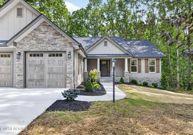 2nd image of 321 Beachwood Dr, Crossville, TN 38558 | MLS# 1353435