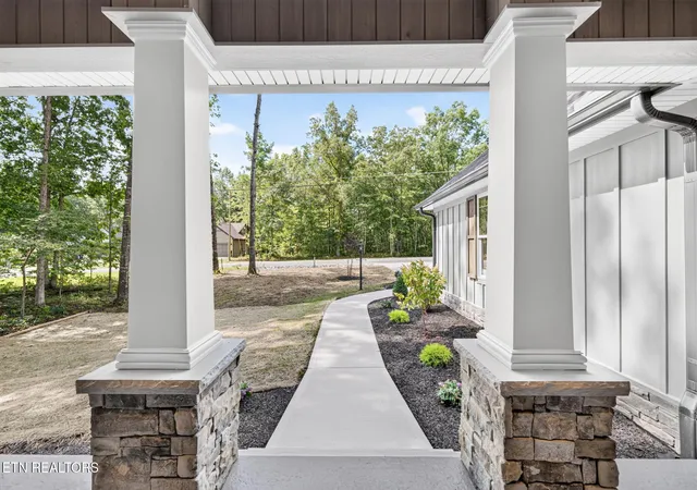 4th image of 321 Beachwood Dr, Crossville, TN 38558 | MLS# 1353435