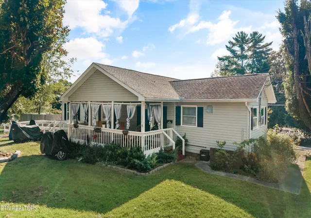 Photo 1 of Sale Pending at 98 Orange Ln, Oak Ridge, TN 37830 | MLS# 1353430 | Listing updated on 2026-09-06
