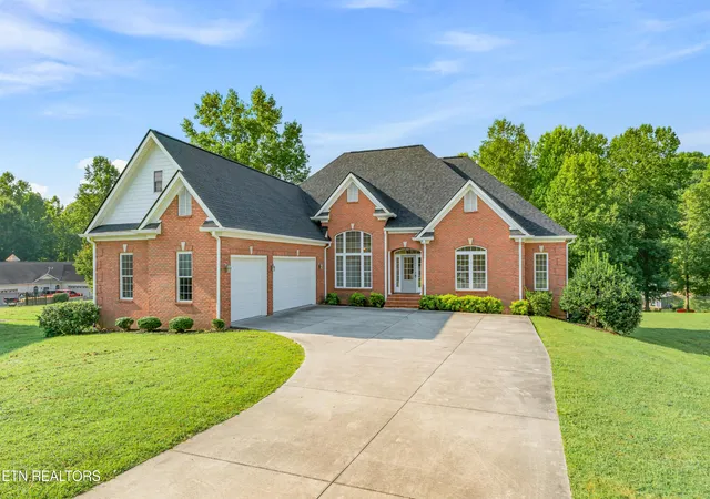 Photo 1 of Single family home for sale at 267 Paradise Ln, Jacksboro, TN 37757 | MLS# 1353854 | Listing updated on 2026-09-12