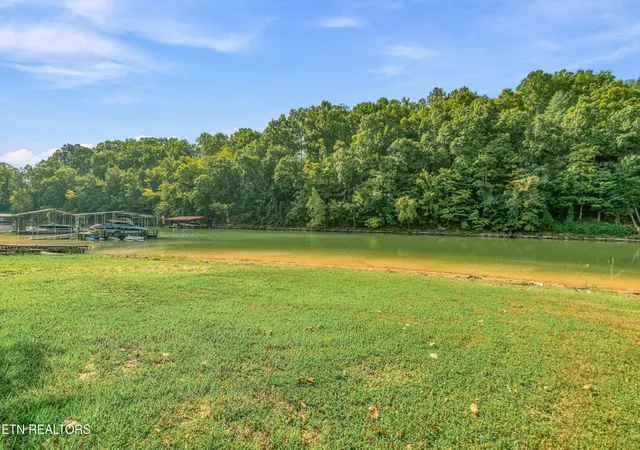 Photo 2 of Single family home for sale at 267 Paradise Ln, Jacksboro, TN 37757 | MLS# 1353854 | Listing updated on 2026-09-12