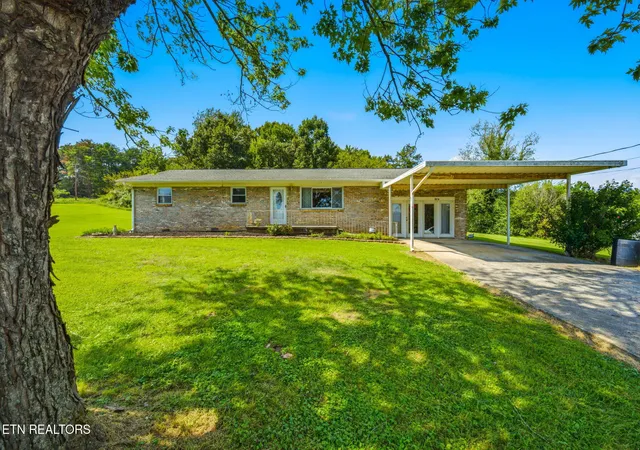 Photo 1 of Single family home for sale at 804 Maryville Hwy, Seymour, TN 37865 | MLS# 1353431 | Listing updated on 2026-10-08