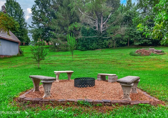 Photo 4 of Single family home for sale at 518 Fairfield Dr, Newport, TN 37821 | MLS# 1353599 | Listing updated on 2026-09-03