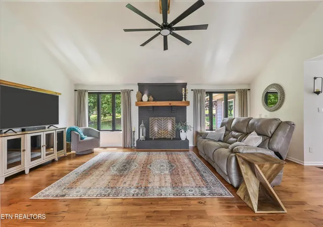 Photo 3 of Single family home for sale at 2112 Carpenters Grade Rd, Maryville, TN 37803 | MLS# 1353633 | Listing updated on 2026-09-22