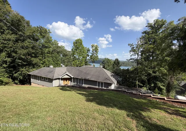 Photo 1 of Single family home for sale at 1395 Lakeview Dr, Sharps Chapel, TN 37866 | MLS# 1353470 | Listing updated on 2026-10-04