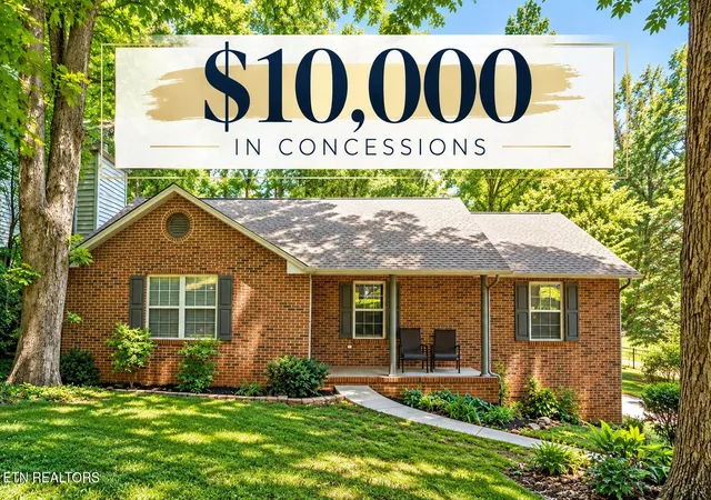 Single family home for sale at 712 Kimbee Rd, Knoxville, TN 37923 | MLS# 1353475