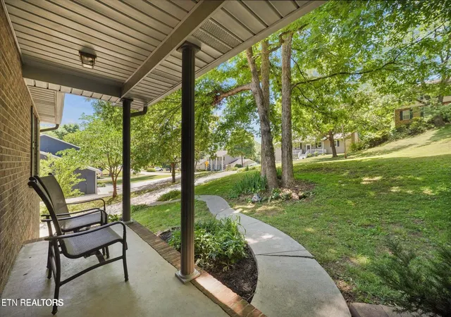 Photo 3 of Single family home for sale at 712 Kimbee Rd, Knoxville, TN 37923 | MLS# 1353475 | Listing updated on 2026-09-04