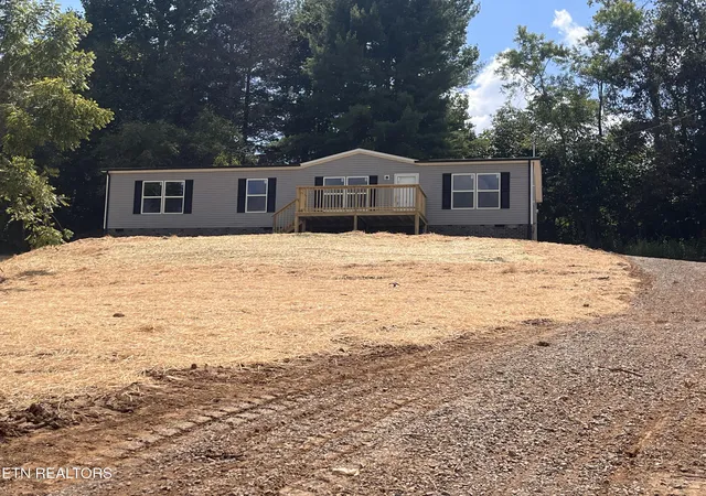Photo 3 of Single family home for sale at 239 Honey Dr, New Tazewell, TN 37825 | MLS# 1353607 | Listing updated on 2026-10-09